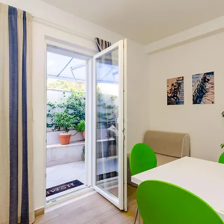 Providenca Apartament *